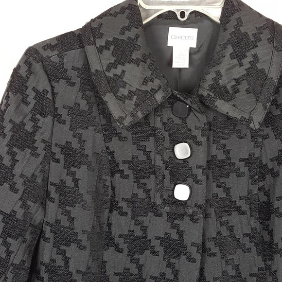 Chico's | Black Cropped Swing Coat Size 0 - Picture 2 of 4